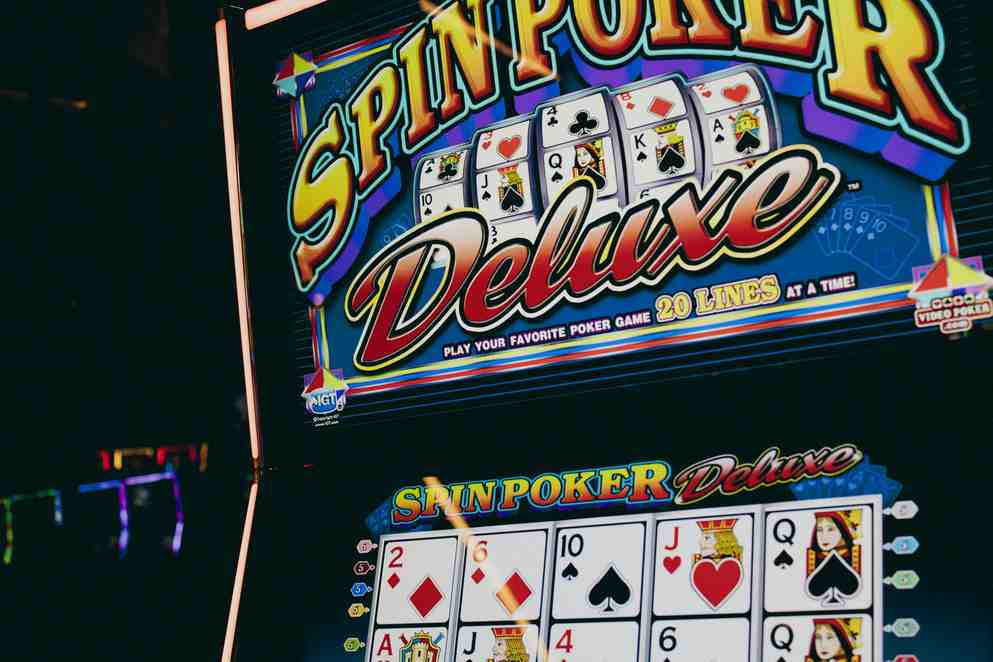 Guía Definitiva de las Máquinas Tragamonedas en Robocat Casino
